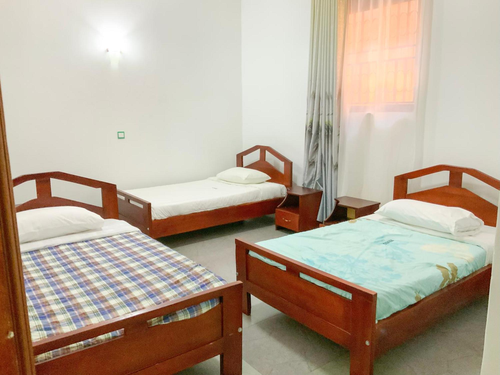 Hendo Hotel Ентеббе Екстер'єр фото