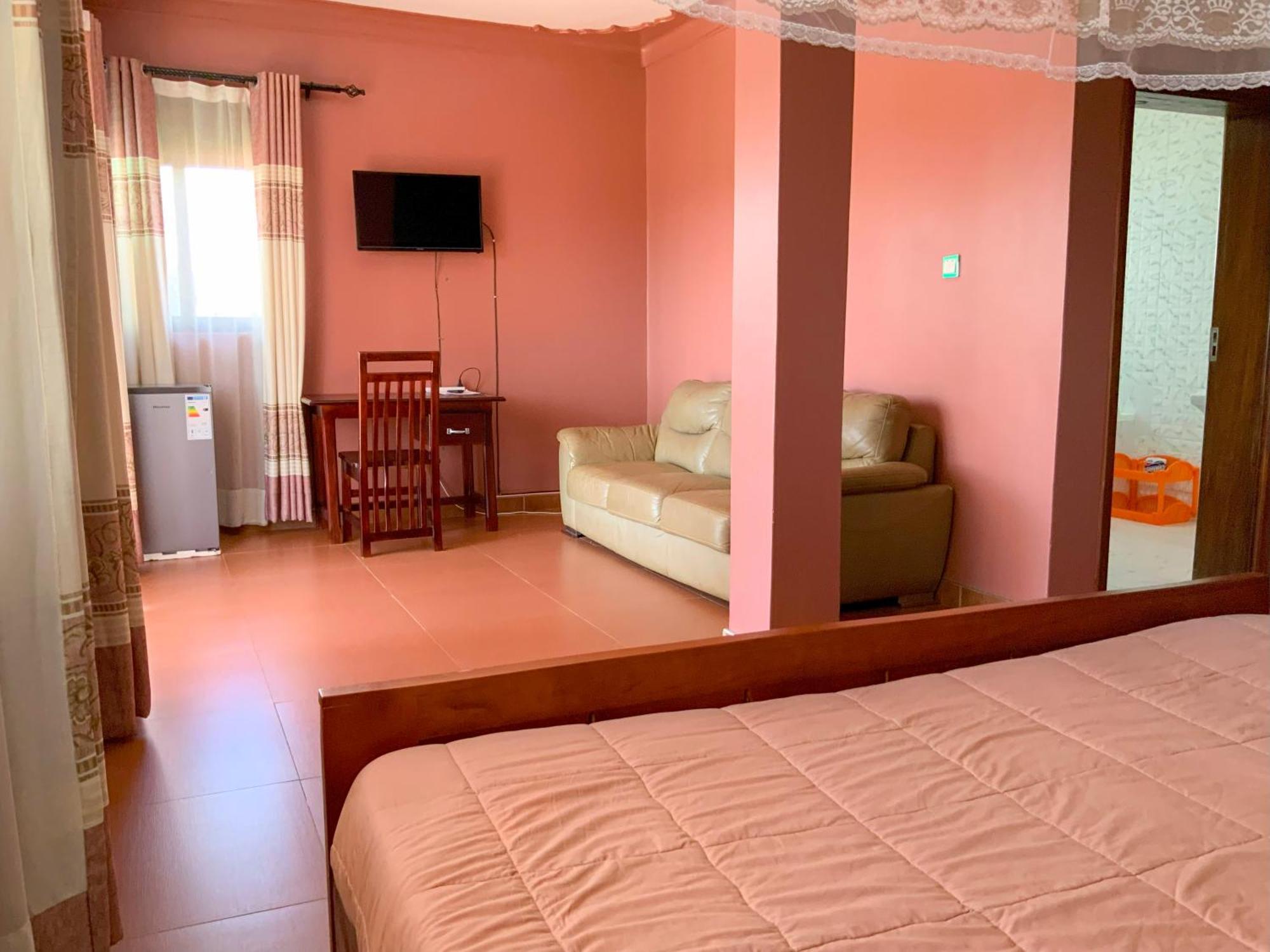 Hendo Hotel Ентеббе Екстер'єр фото
